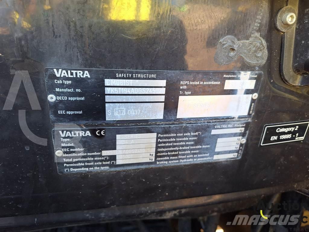 Valtra T 194 A Traktory