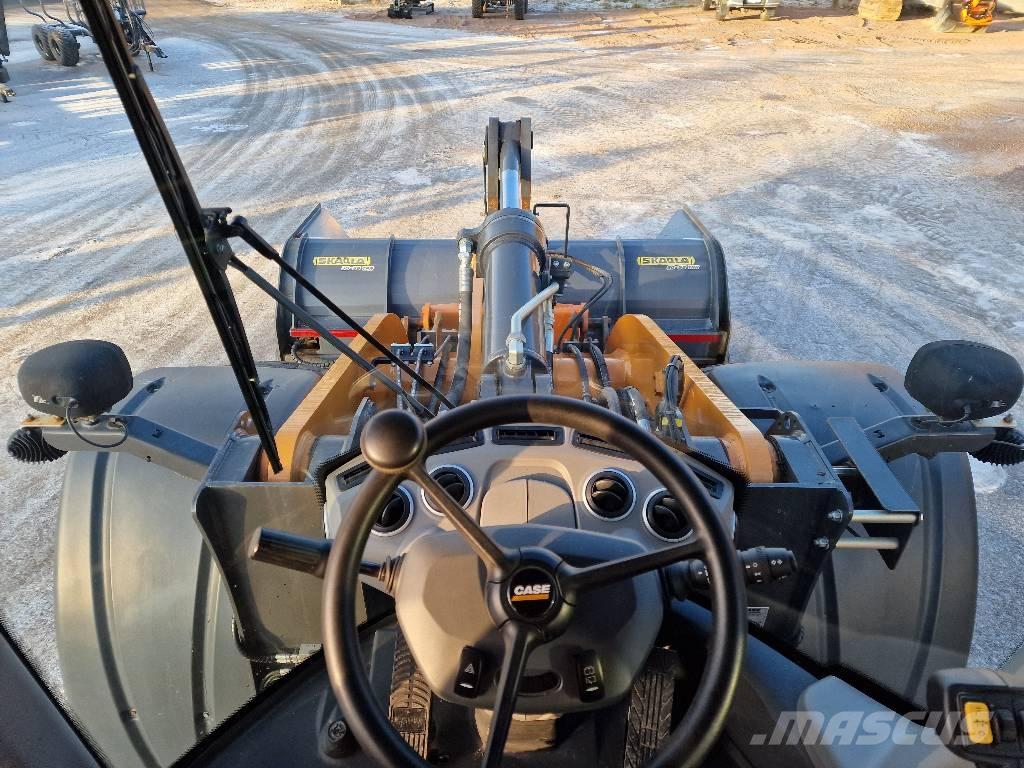 CASE 821 G2 Kolové nakladače