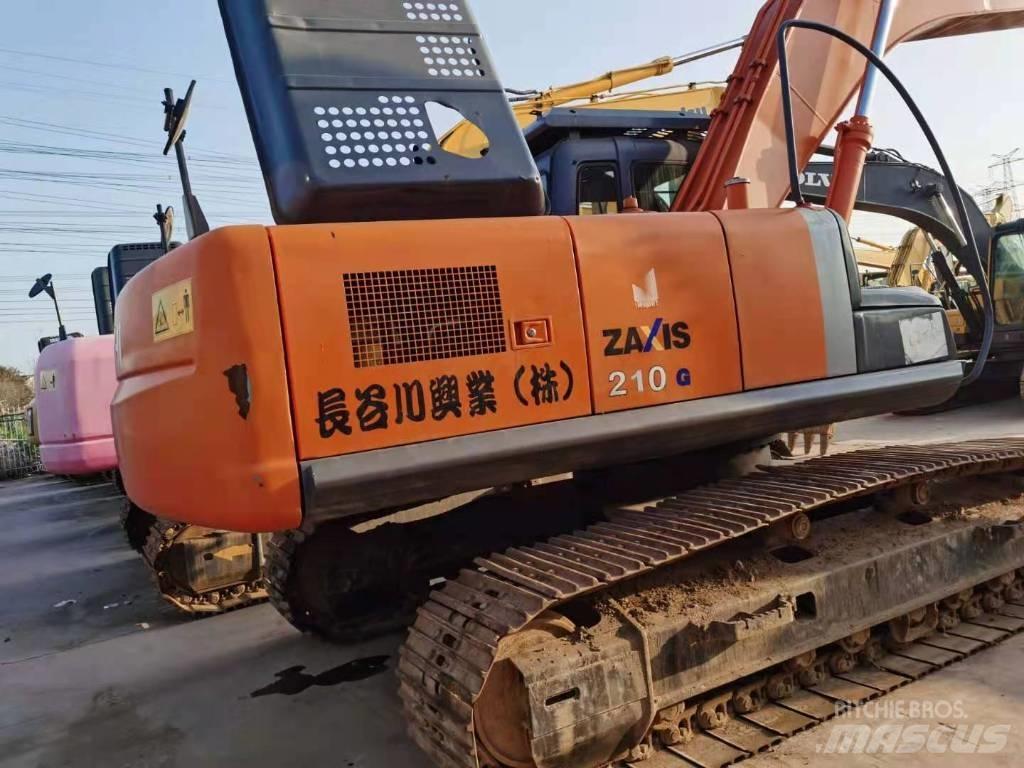 Hitachi ZX 210 Pásová rýpadla
