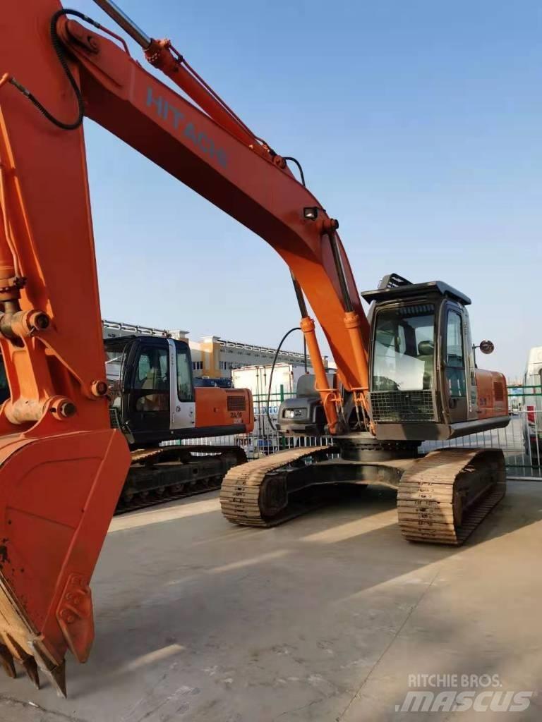 Hitachi ZX 210 Pásová rýpadla