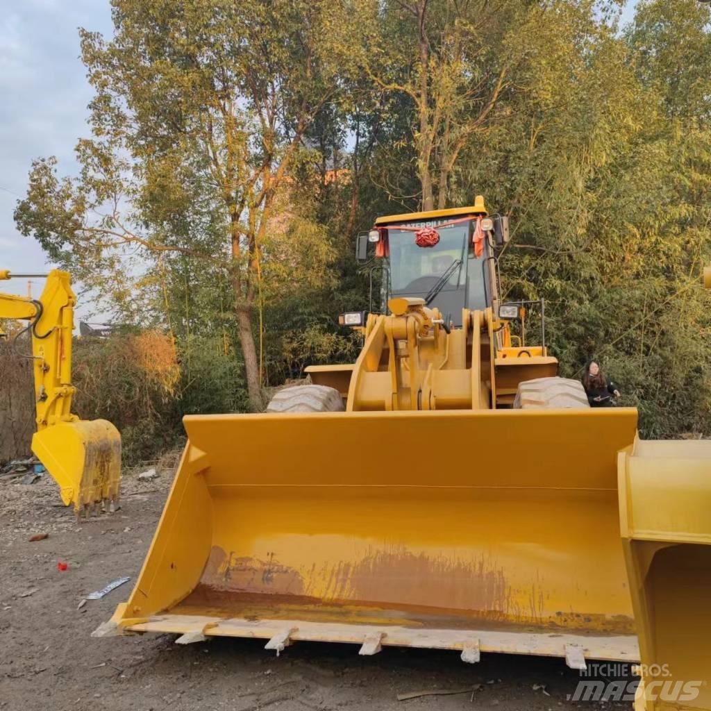 CAT 966 H Kolové nakladače