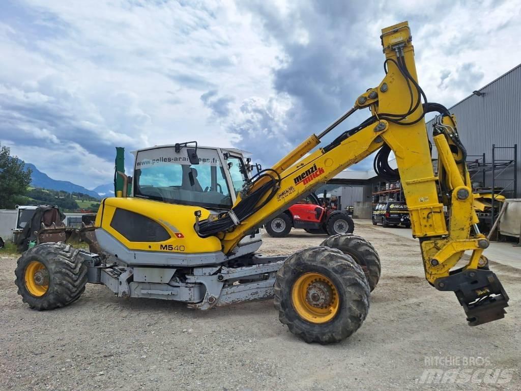 Menzi Muck M540 Speciální bagry