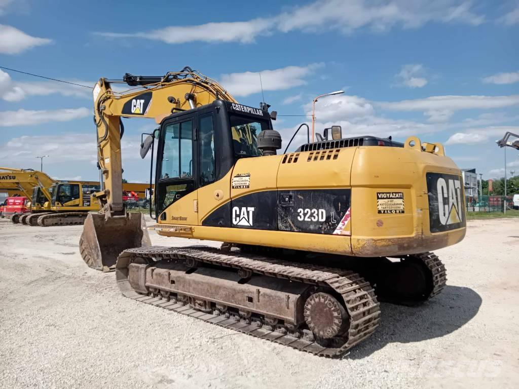 CAT 323 D L Pásová rýpadla