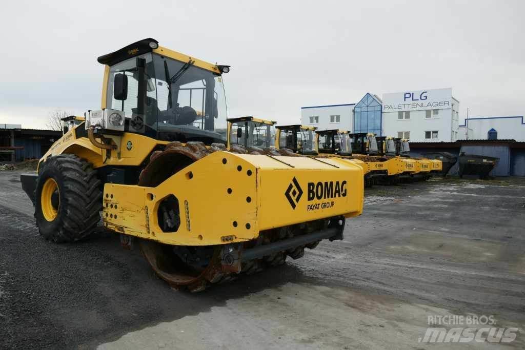 Bomag BW 219 PDH-5 Půdní kompaktory