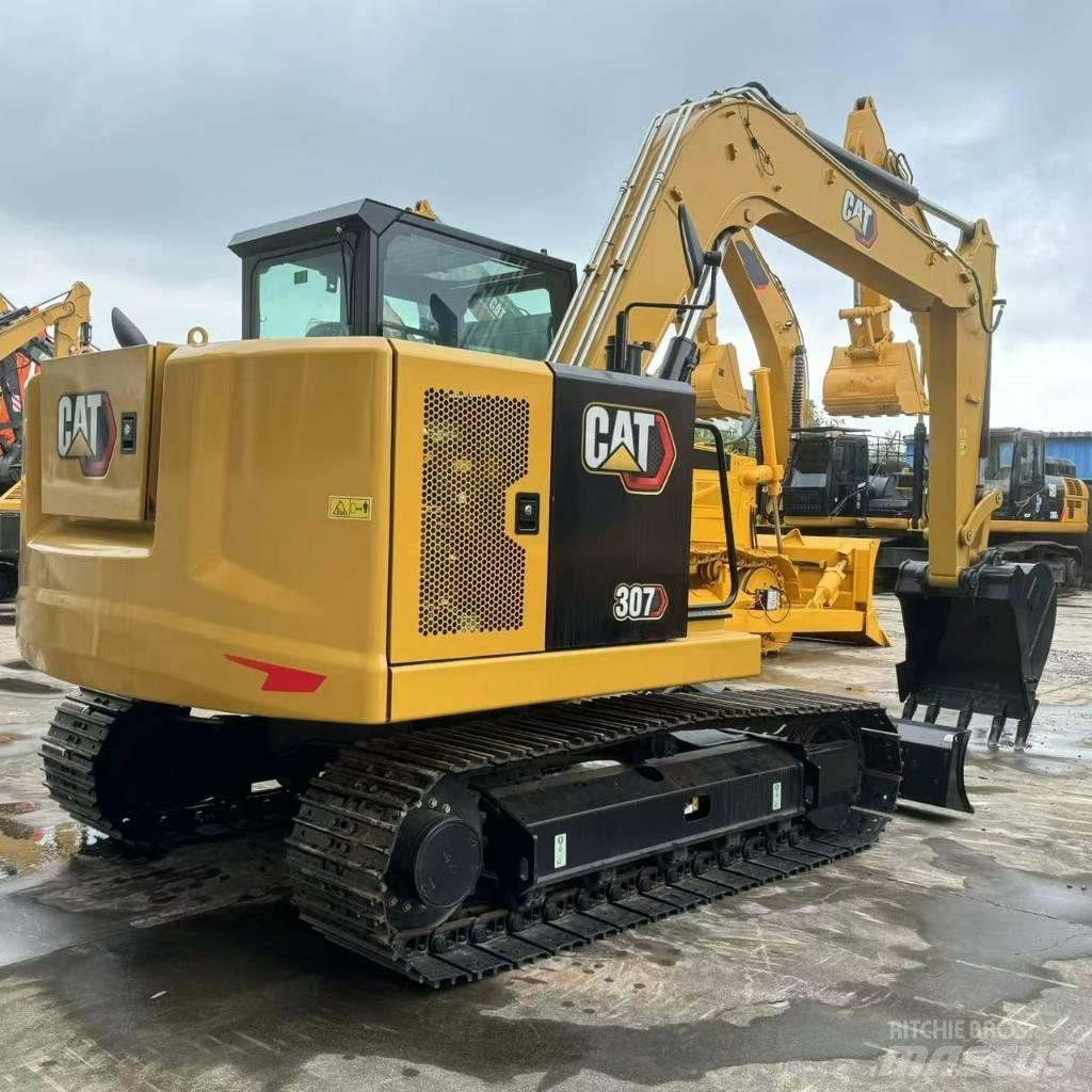 CAT 307 Mini rýpadla < 7t