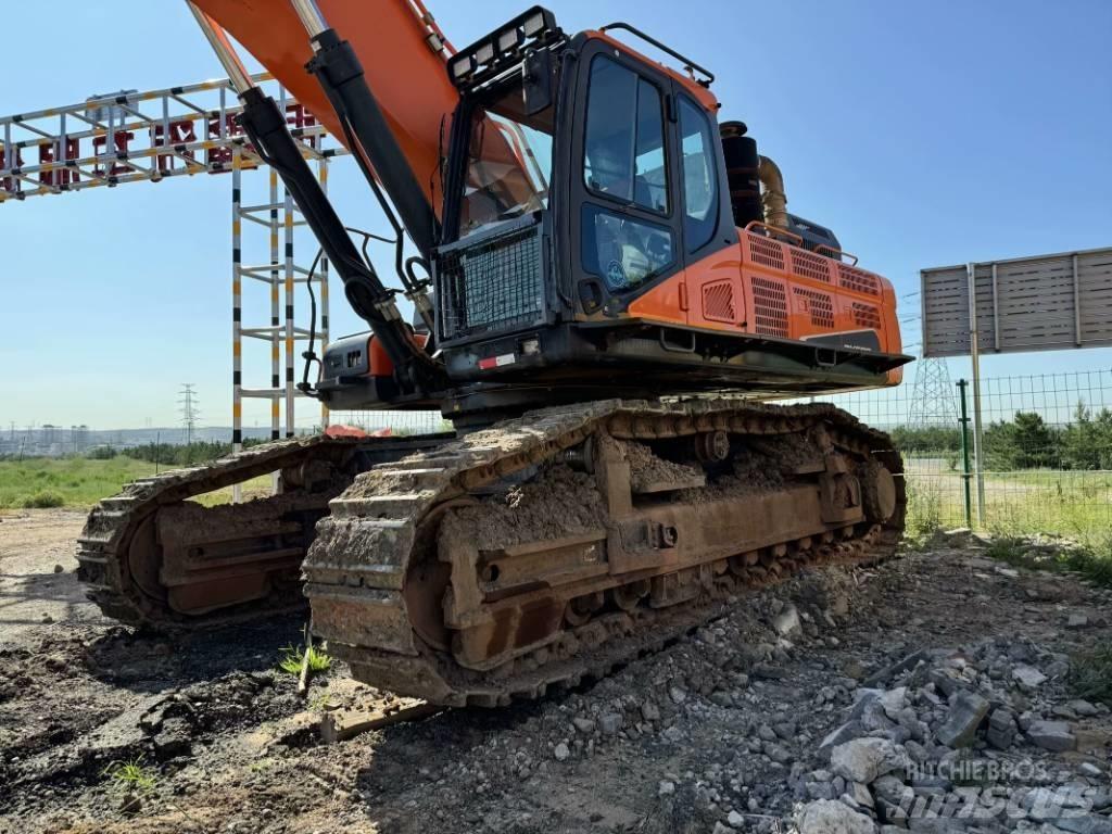 Doosan 520LC-9C Pásová rýpadla