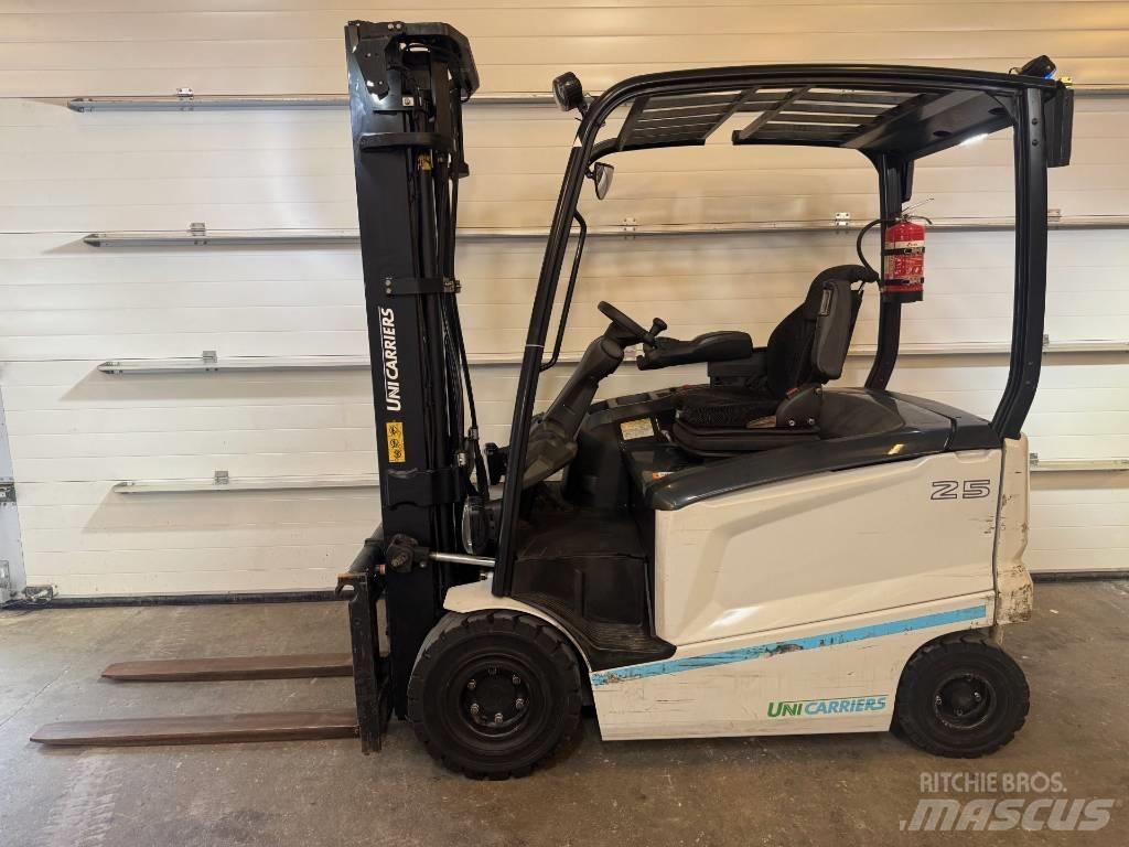 UniCarriers MX 25 Akumulátorové vozíky