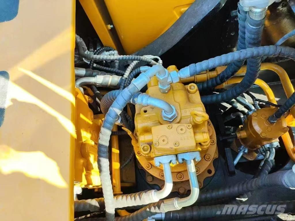 Sany SY215C Pásová rýpadla