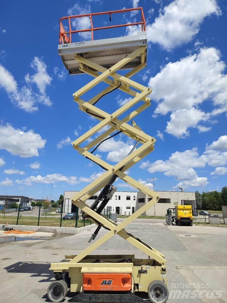 JLG 3246 ES Nůžková zvedací plošina