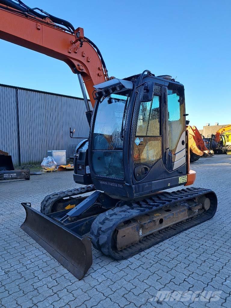 Hitachi ZX 85 US-6 Midi rýpadla 7t - 12t