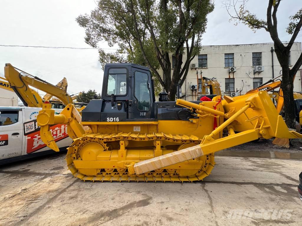 Shantui SD 16 Pásové dozery