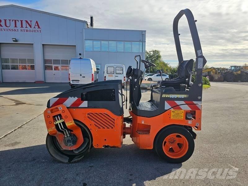 Bomag BW 100 AC-4 Kombinované válce