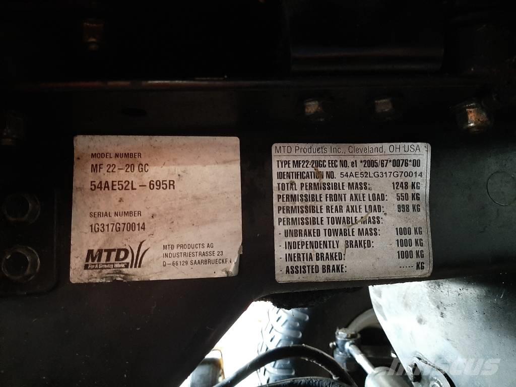 Cub Cadet 5264 Kompaktní traktory