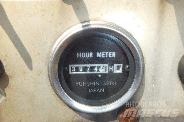 Sumitomo HA31C Finišery