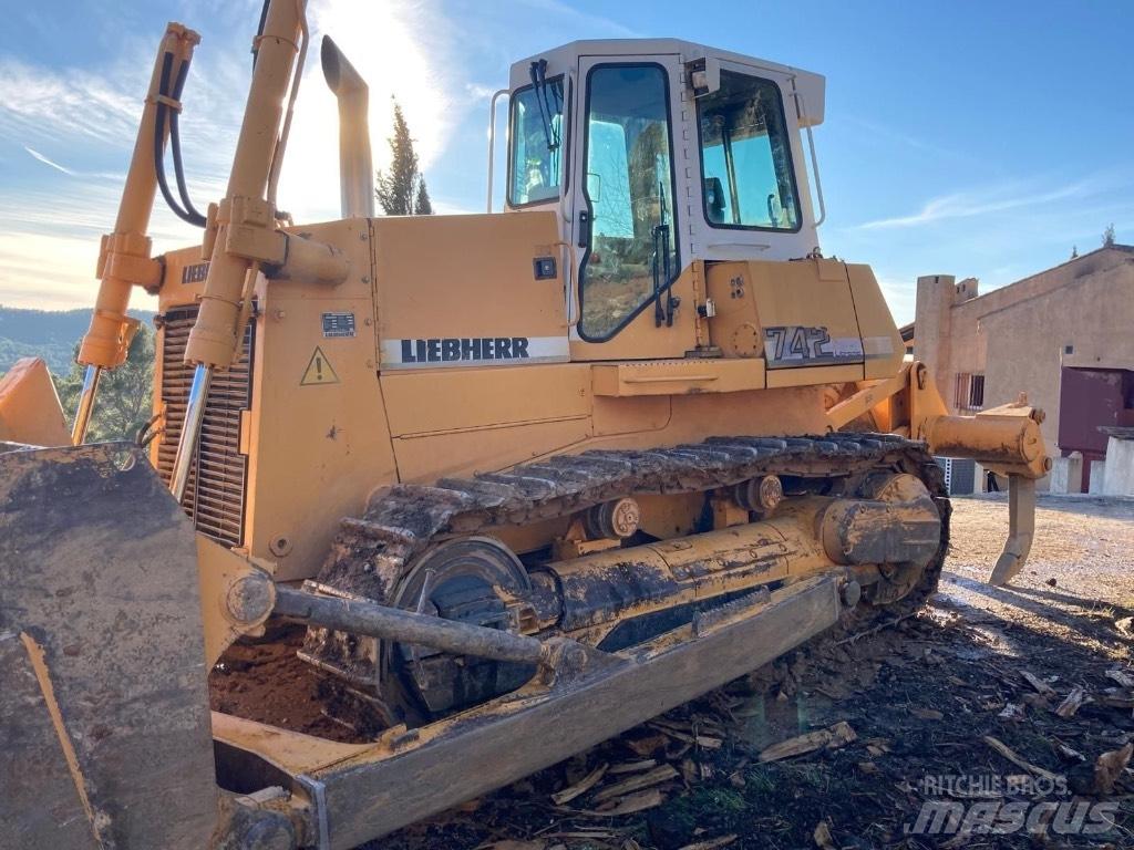 Liebherr PR 742 Pásové dozery