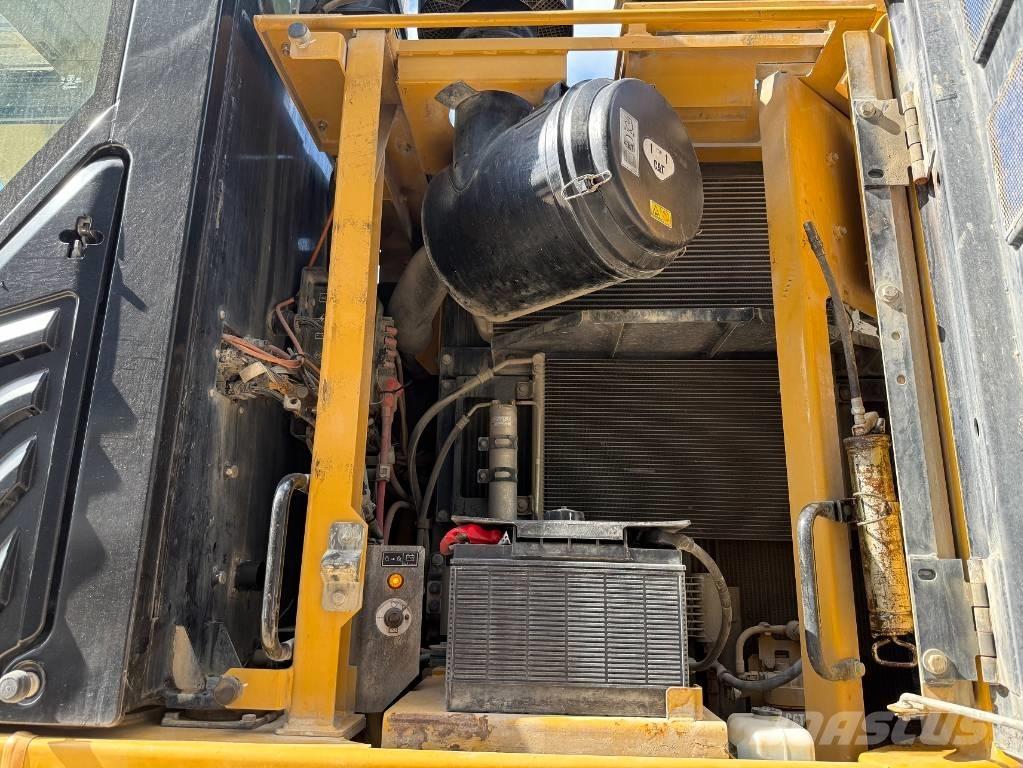 CAT 335 F L CR Pásová rýpadla