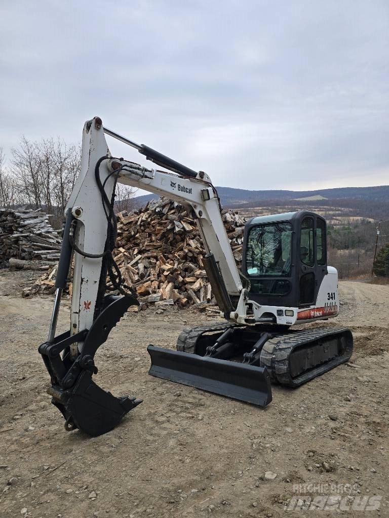 Bobcat 341 G Mini rýpadla < 7t