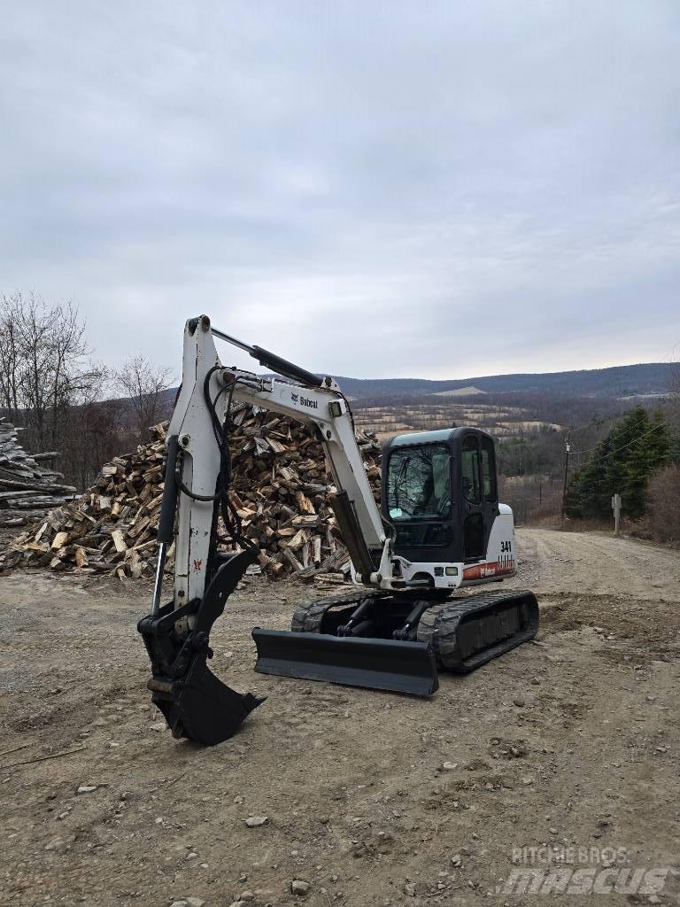 Bobcat 341 G Mini rýpadla < 7t