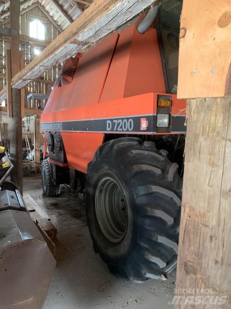 Dronningborg 7200 Sklízecí mlátičky