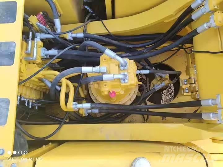 Komatsu PC350 Pásová rýpadla