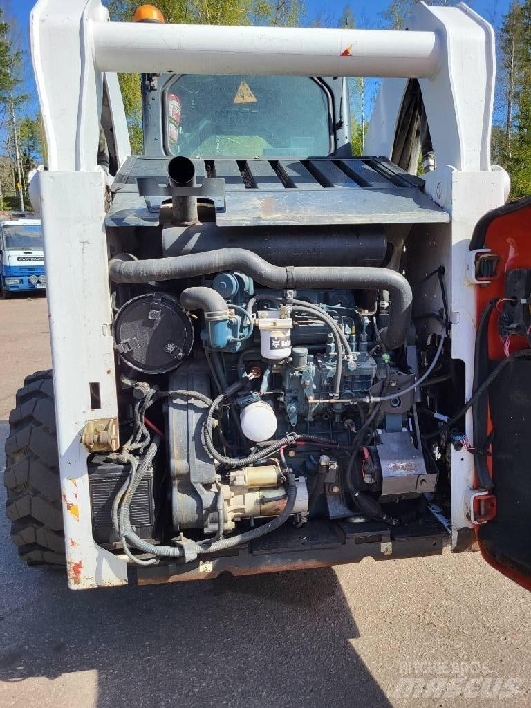 Bobcat A 300 Smykem řízené nakladače