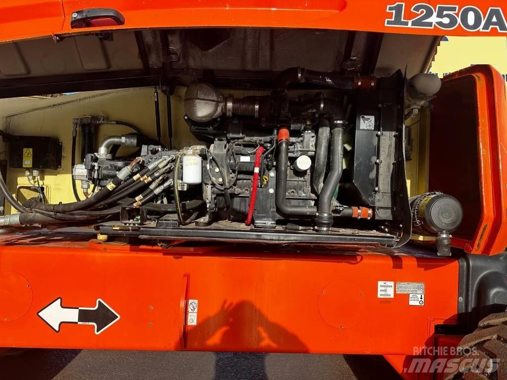 JLG 1250 AJP Kloubové plošiny