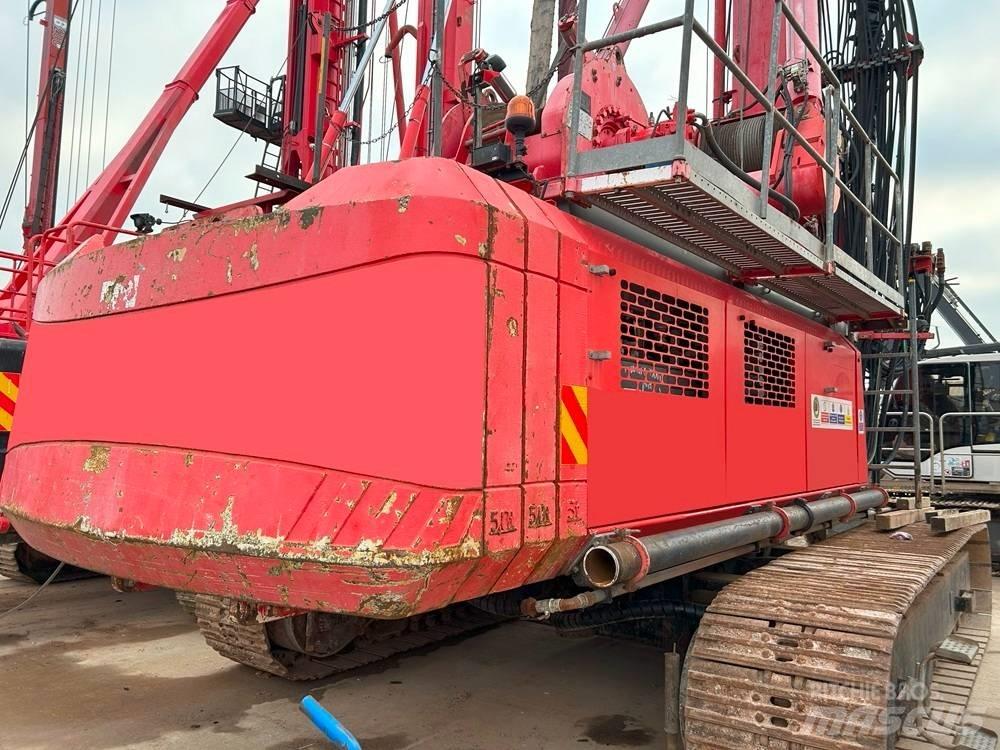 Soilmec SF65 Pilířové jeřáby