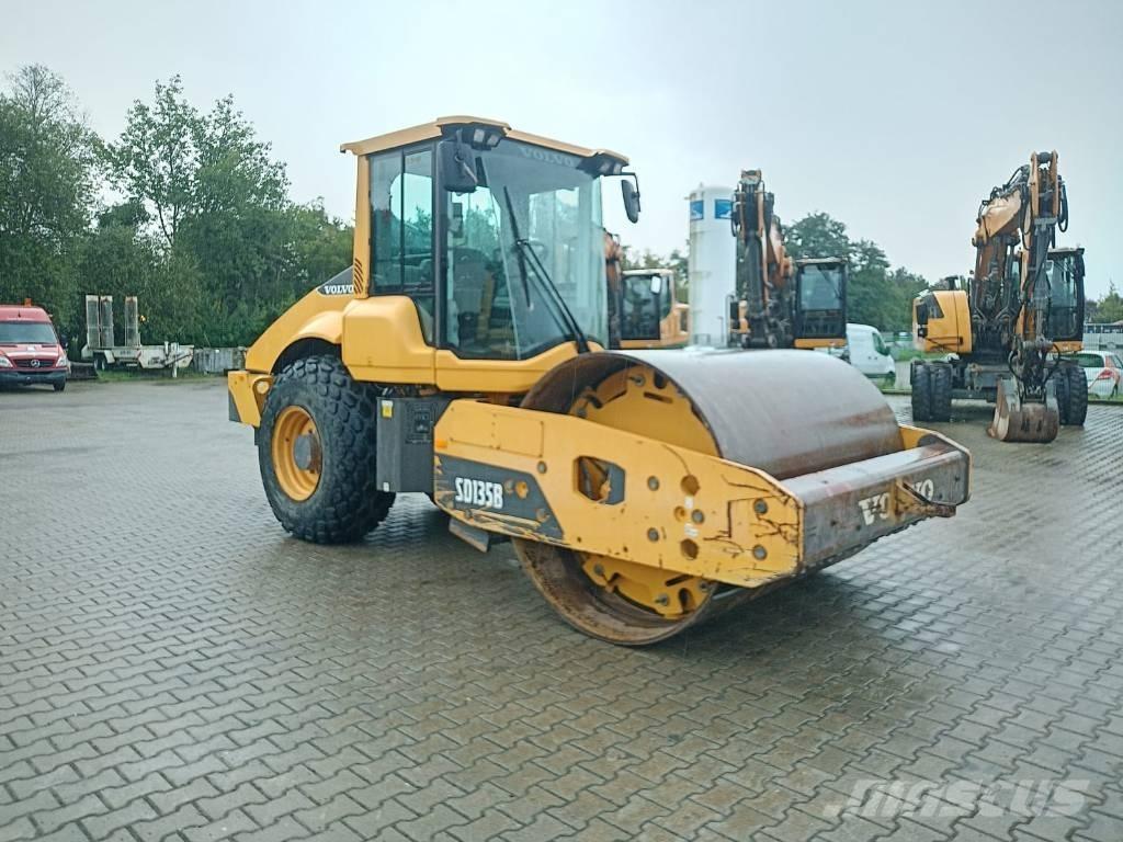 Volvo SD 135 B Tahačové válce