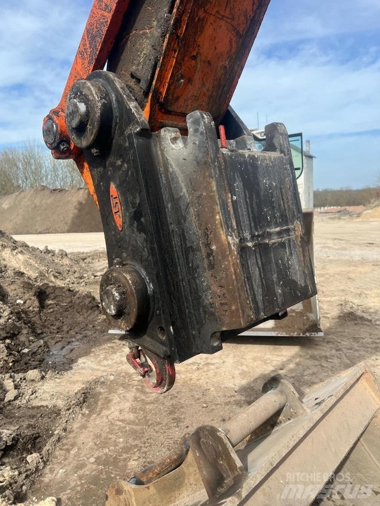 Doosan DX 180 LC-3 Pásová rýpadla
