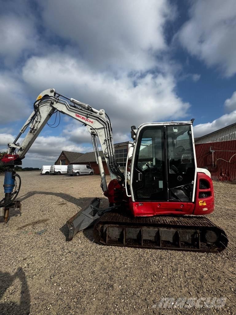 Takeuchi TB 370 Pásová rýpadla