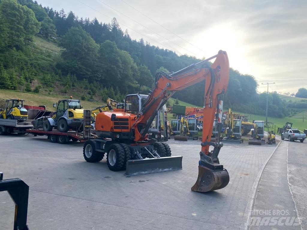 Wacker Neuson 9503 Kolová rýpadla