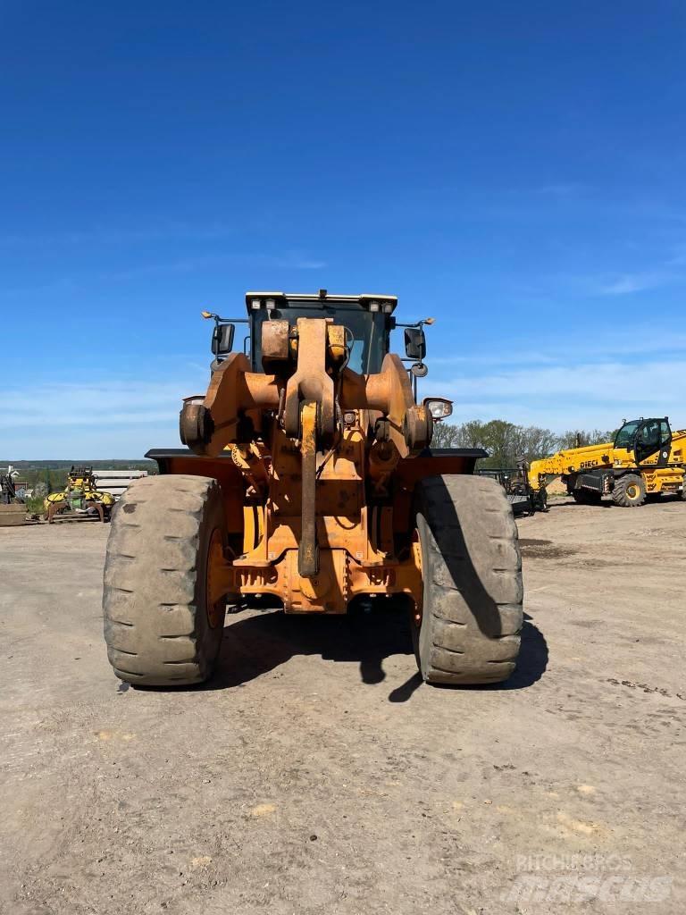Hyundai HL 975 Kolové nakladače