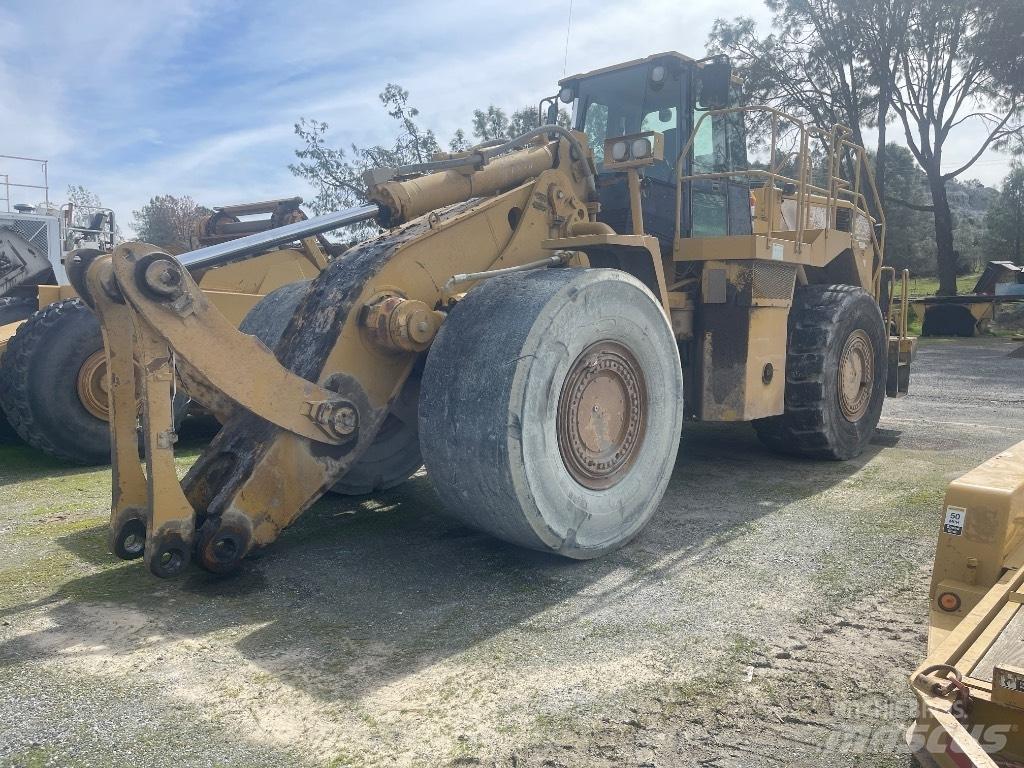 CAT 988 H Kolové nakladače