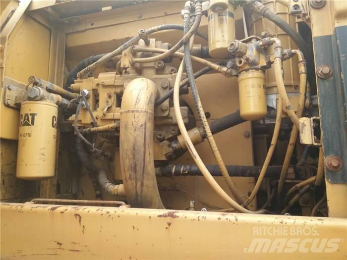 CAT 330 C Pásová rýpadla