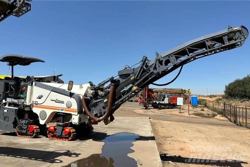 Wirtgen W100 Další