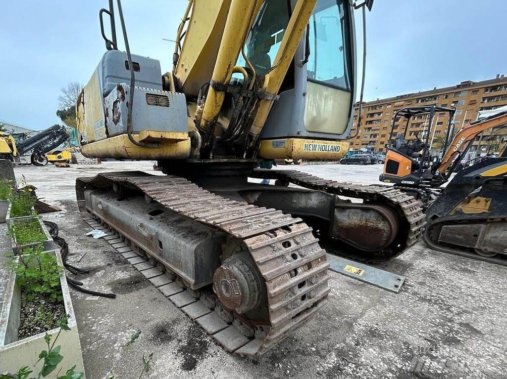 New Holland E215B Speciální bagry