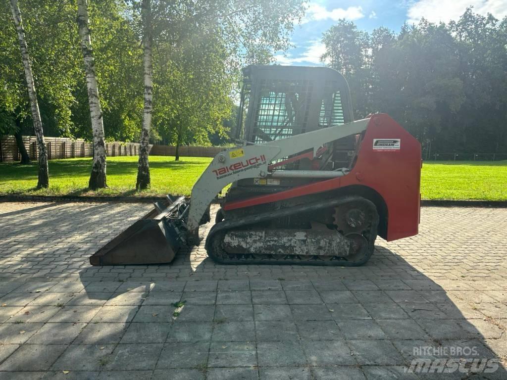 Takeuchi TL 230 Smykem řízené nakladače