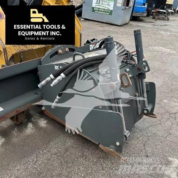 Bobcat 24PLA Drtiče asfaltu