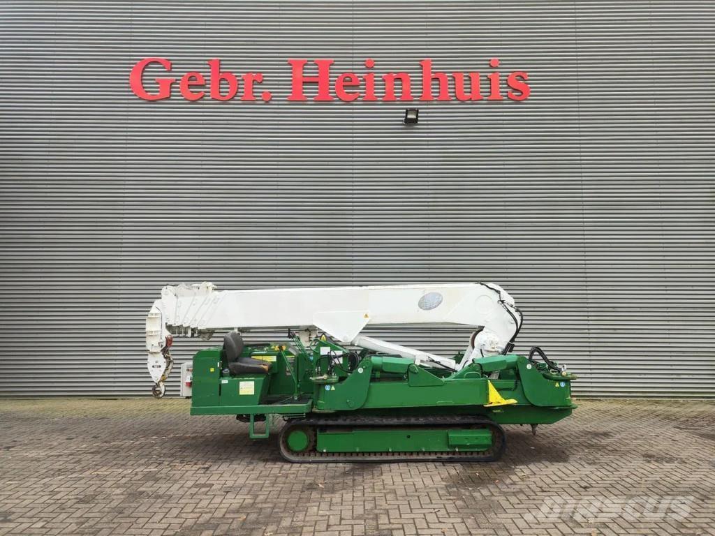 Unic URW 706 CDE Pásové jeřáby