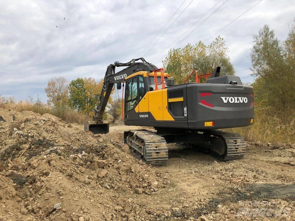 Volvo EC220 EL Pásová rýpadla