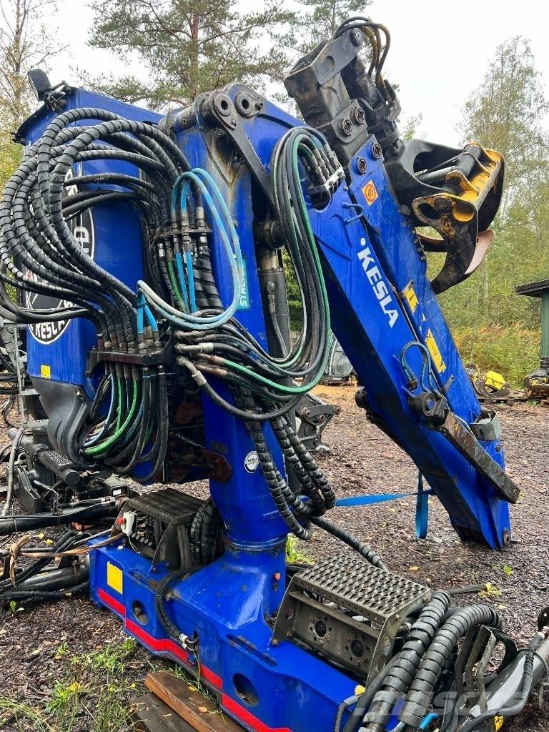 Kesla 2212 ZTF Lesnické jeřáby