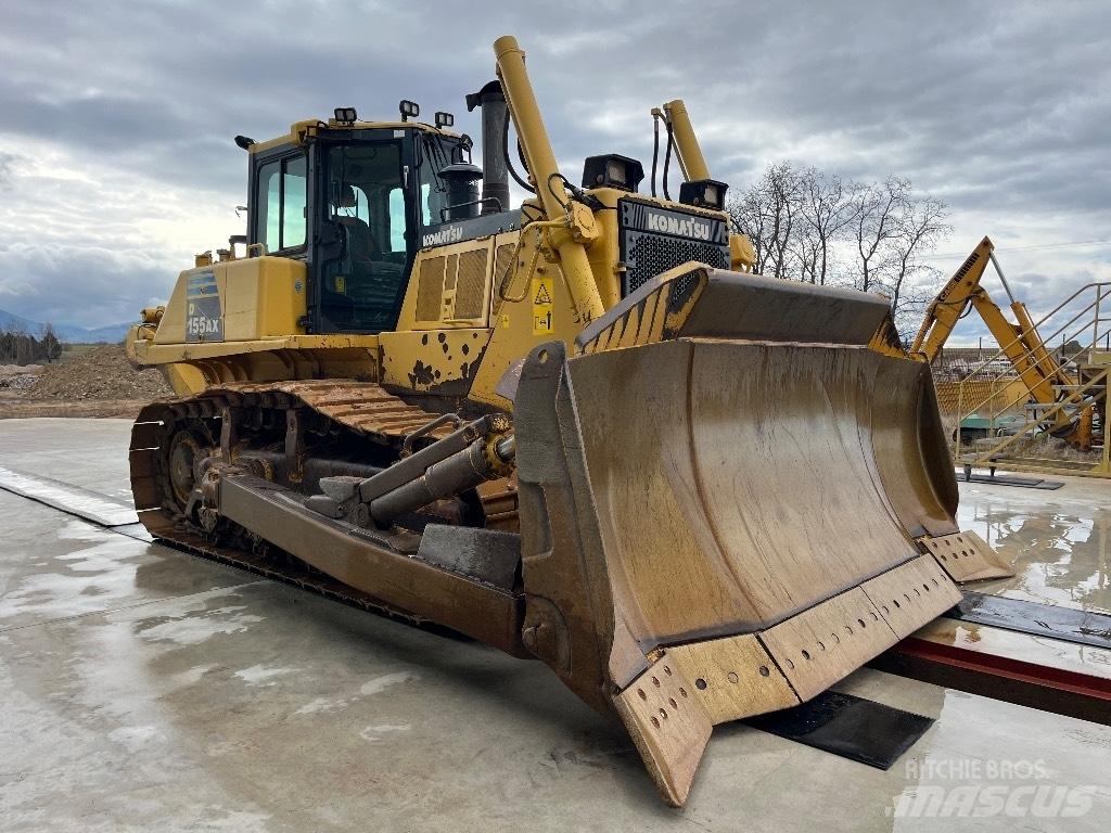 Komatsu D155 AX-6 Pásové dozery