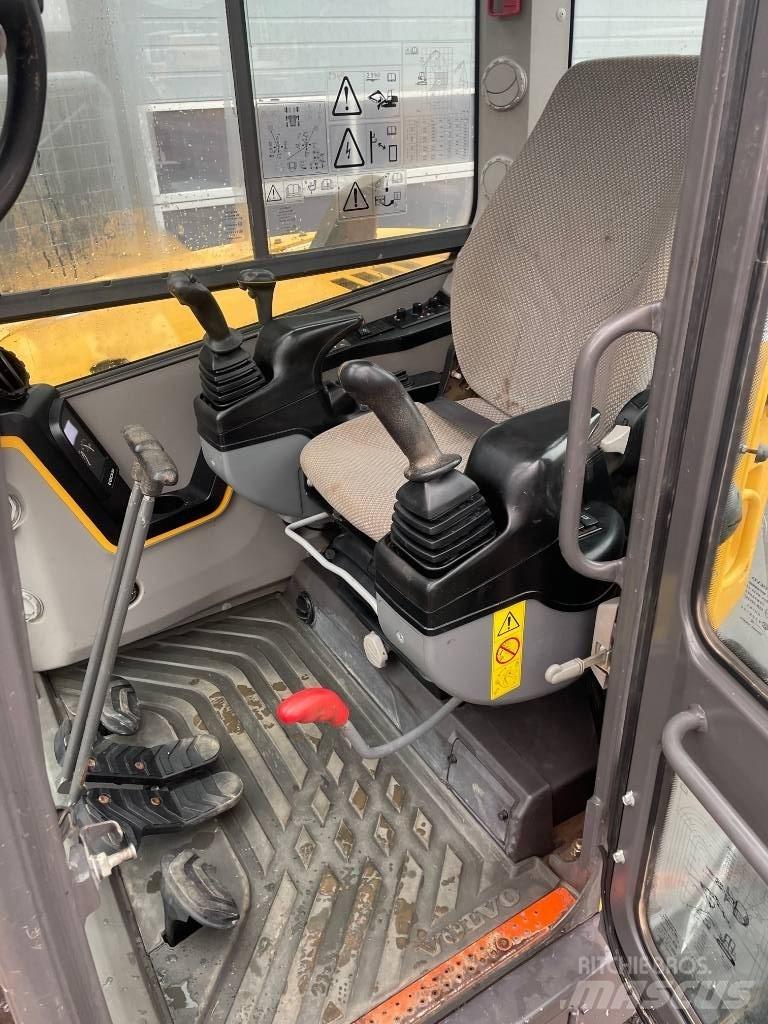 Volvo ECR88D Midi rýpadla 7t - 12t