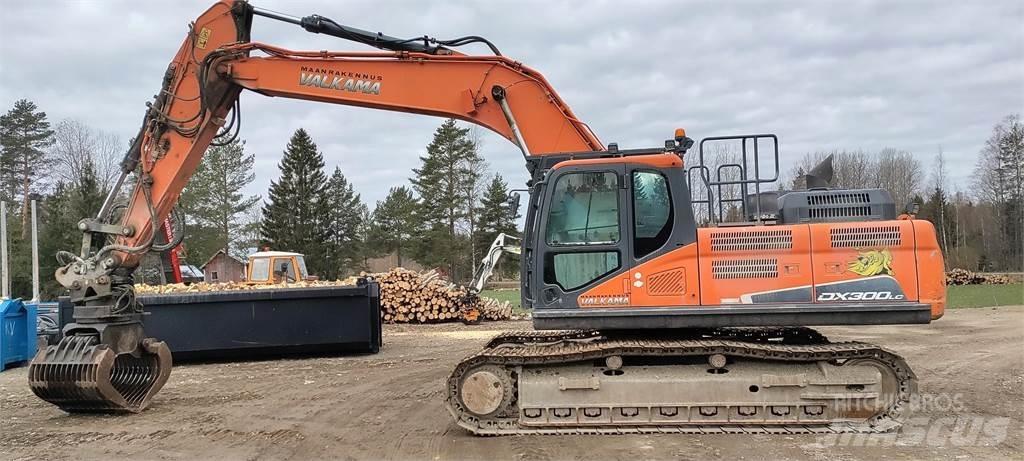 Doosan DX300 LC-5 Pásová rýpadla