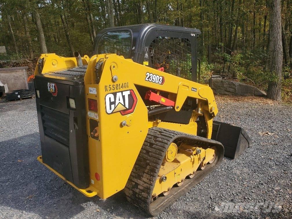 CAT 239 D Smykem řízené nakladače