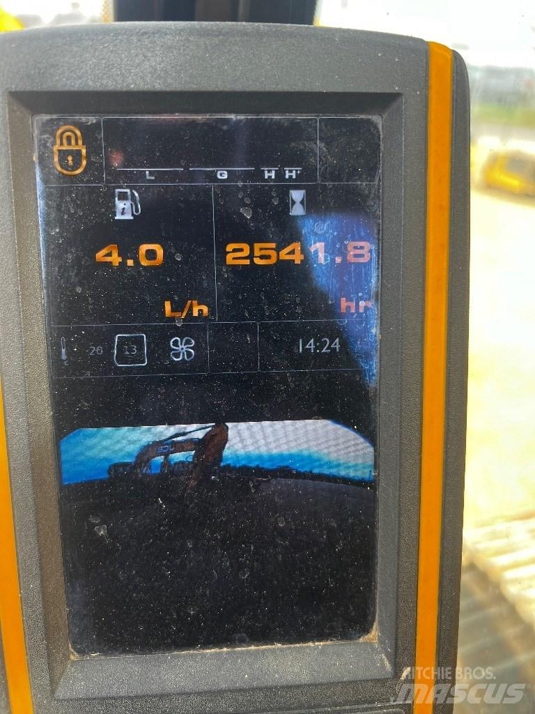 JCB JS 220 N LC Pásová rýpadla