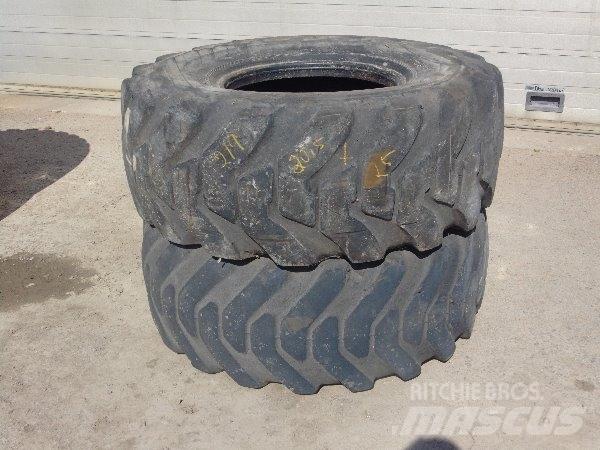 Michelin 20,5x25 Pneumatiky, kola a ráfky