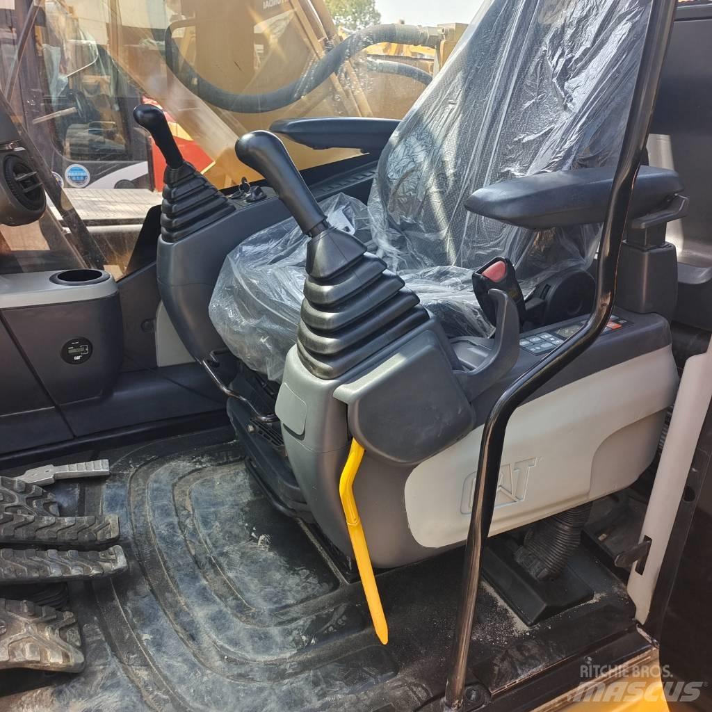 CAT 320 D Pásová rýpadla