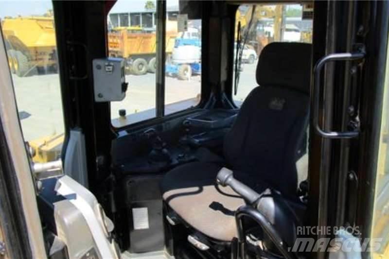 CAT D8R Pásové dozery