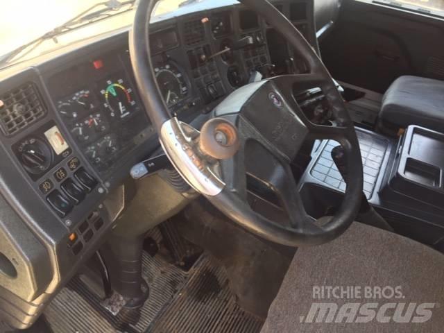 Scania 143-450 Kabiny a interiér